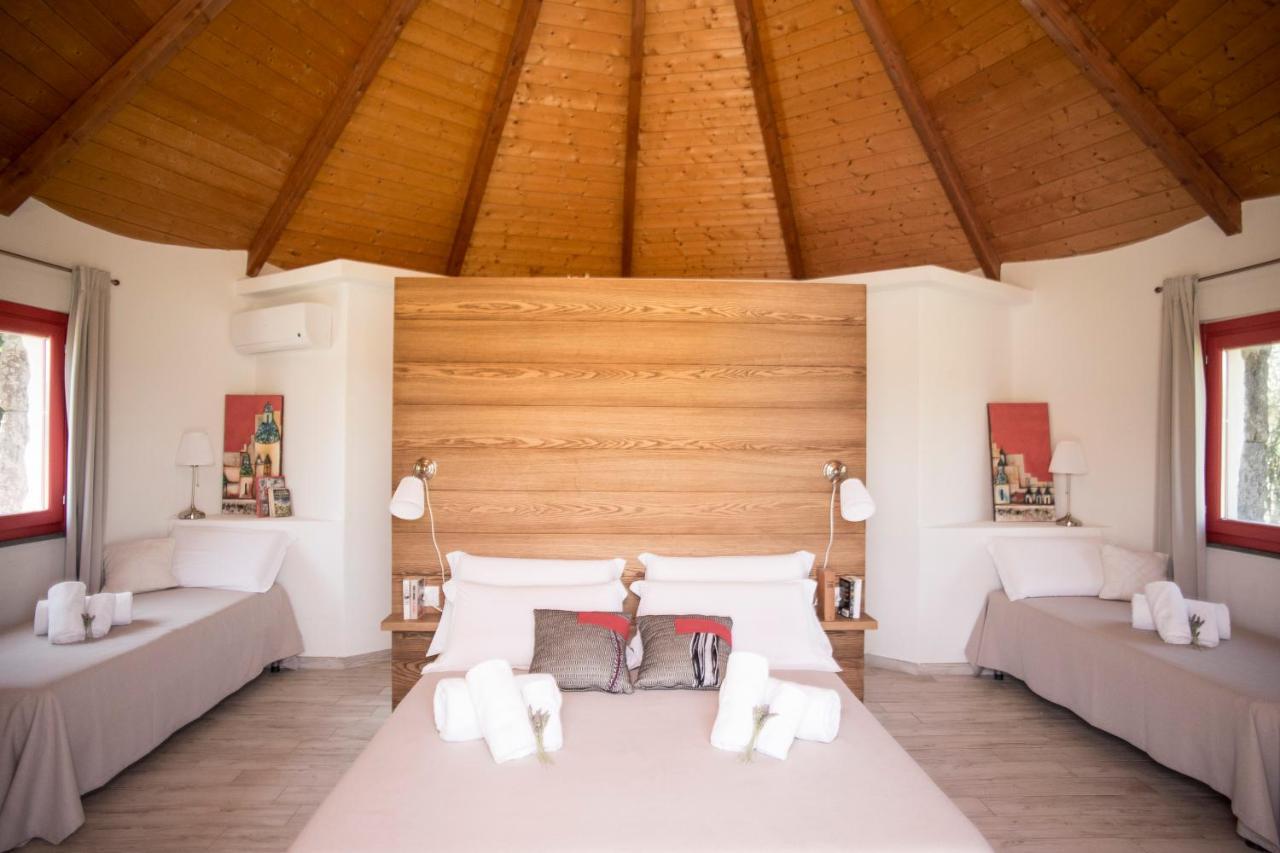 Is Cheas Wine Farm Boutique Hotel San Vero Milis Екстер'єр фото